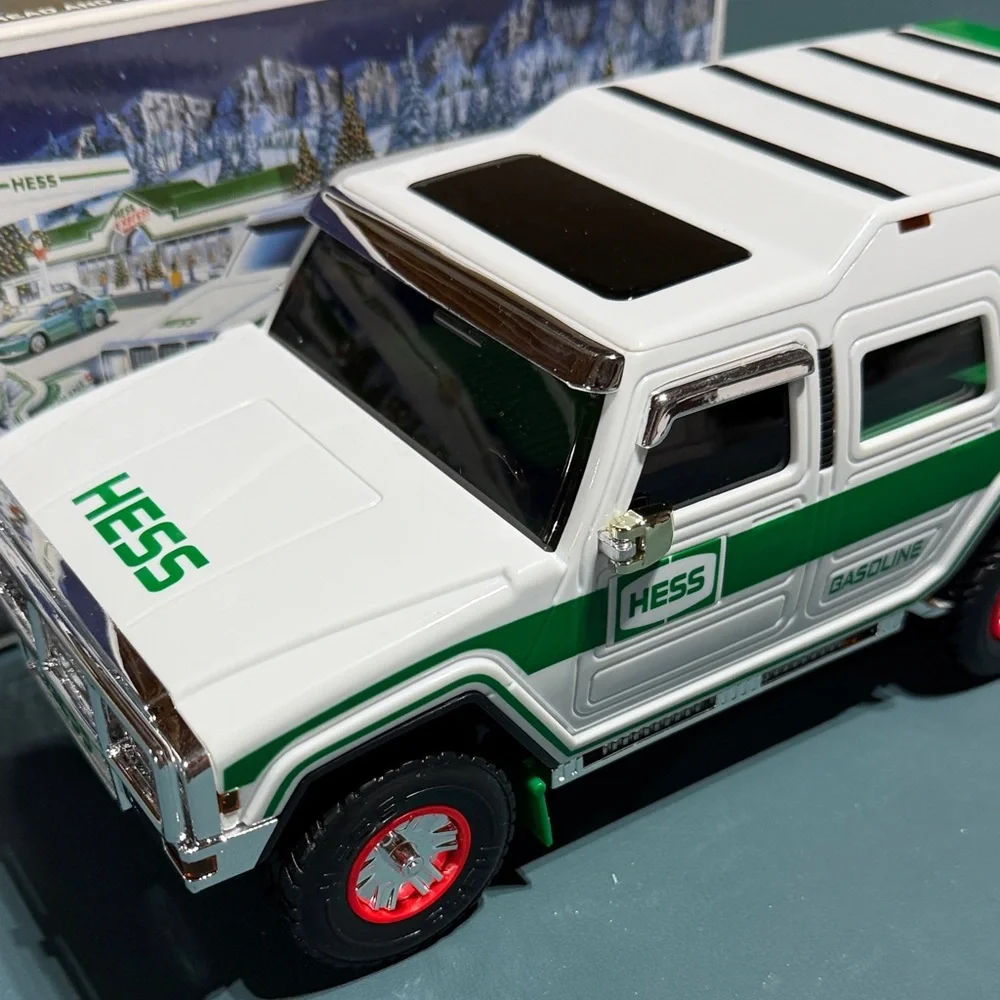 HESS White & Green Sport Utility Vehicle Toy